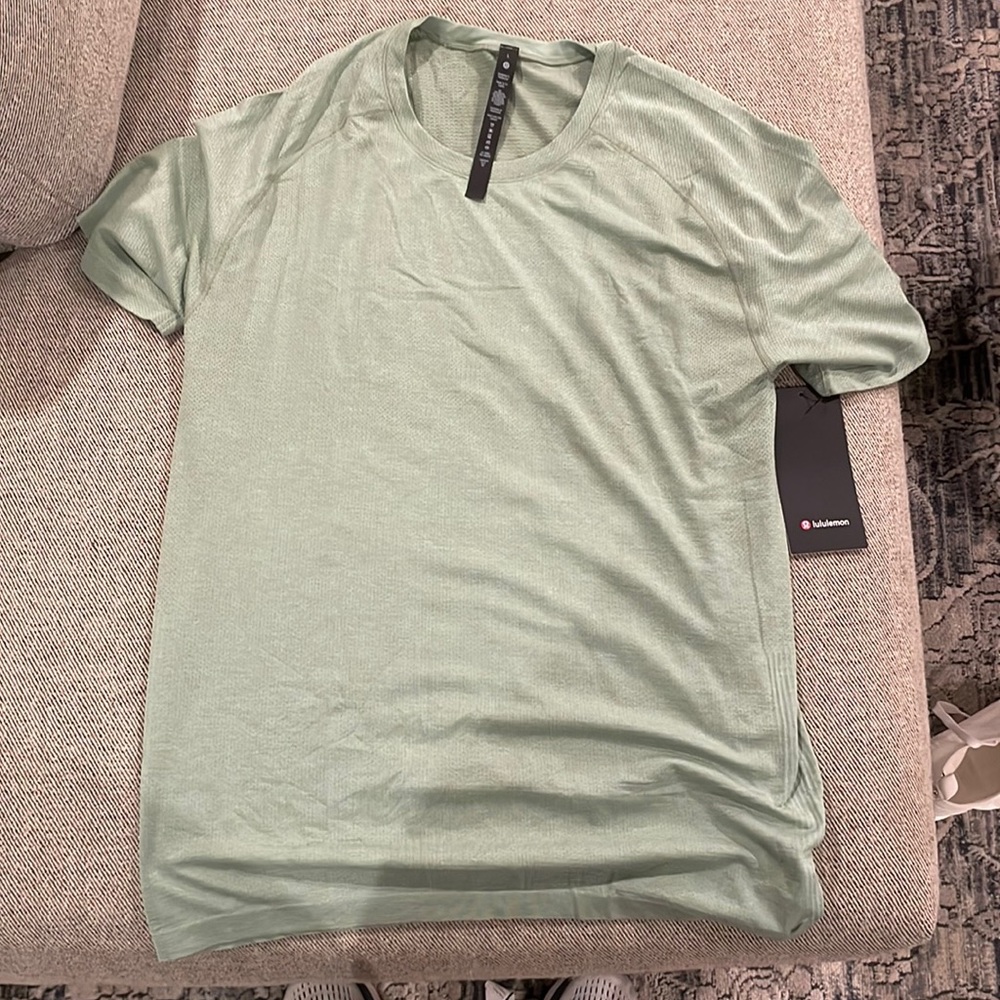 Means lulu lemon metal vent tech SS 2.0 Shirt